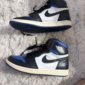 Air Jordan 1 Retro High OG "Royal Toe" *No Box